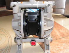 QBX型氟塑料氣動(dòng)隔膜泵